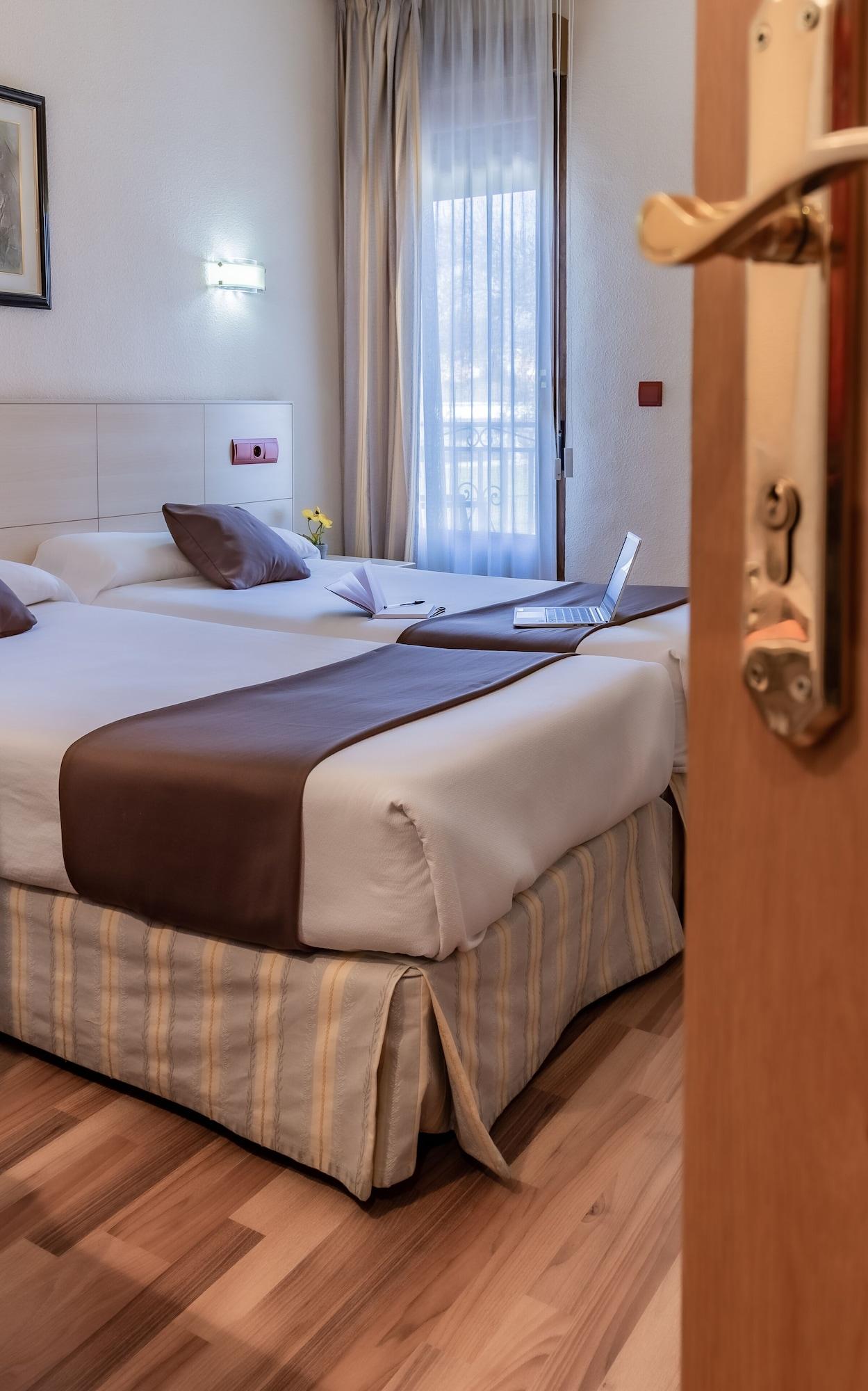 Hostal Rural El Cano By Vivere Stays Alpedrete Eksteriør bilde